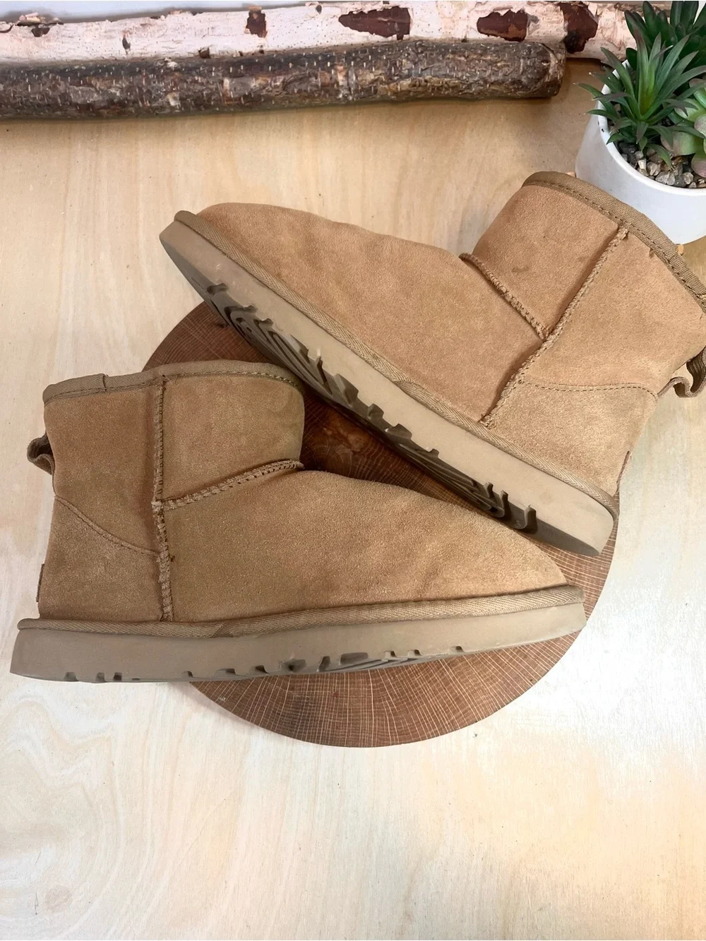 UGG Classic Mini Ankle Boots Women's Size 8 (Approx.)